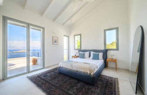 Newly Renovated Villa with Panoramic Sea Views - Foto 10