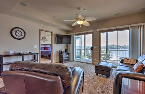 Pool Access and Boat Slip Lake Ozark Condo! - Foto 3