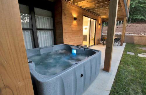Luxury Mountain Retreat with Hot Tub Near Lake Hartwell & Clemson, SC - Foto 5