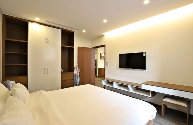 Luxe Paradise Suites Tay Ho - Photo 30