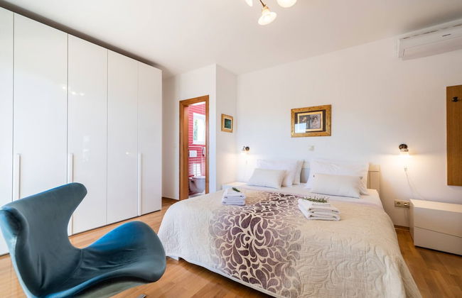 Luxury Stairway to Heaven with Pool - Foto 10