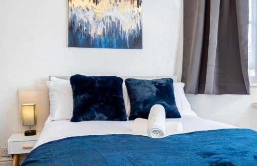 Contractor Stay above bar and restaurant - Foto 5