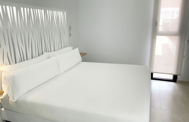 Feelathome Rivero Apartments - Photo 28