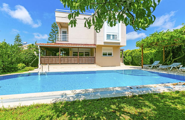 Paradise Town Villa Royal - Photo 10