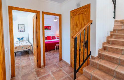 Las Alondras stunning lake views - Foto 22