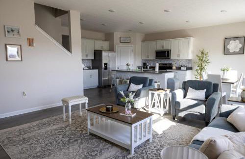 Holistic Campus Rental, LLC - Private Bedrooms in Shared Home with Shared Kitchen - Foto 11