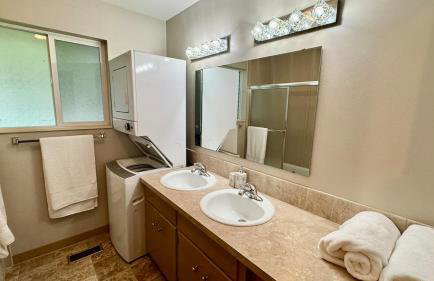 Spacious 4BR Retreat Near Idaho Falls Airport - Foto 13