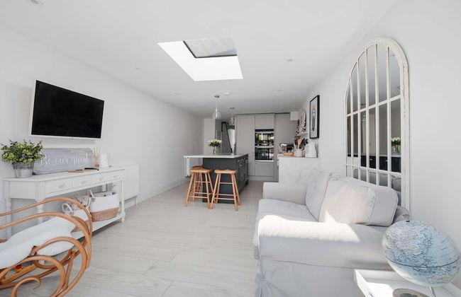 Host Stay Iris Cottage - Foto 8