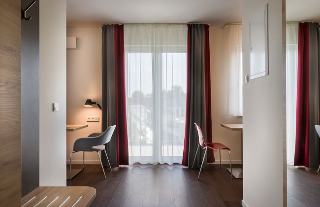 Signature East Hotel Apartment - Photo 16