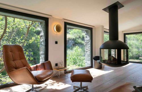 Villa privada y piscina salina y chimenea colgante - Foto 1