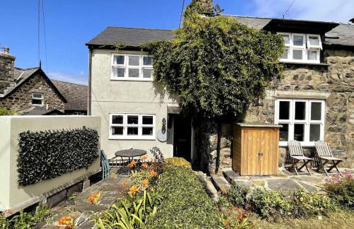 Cosy modern cottage by the sea, heart of snowdonia - Foto 1