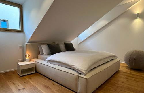 TrulySpace - Direkt am Rathausplatz, Dachterrasse mit Blick auf Perlachturm, Garage, Fahrstuhl - Foto 2