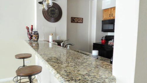 Brooks Tower Downtown Denver Furnished Apartment - Foto 2