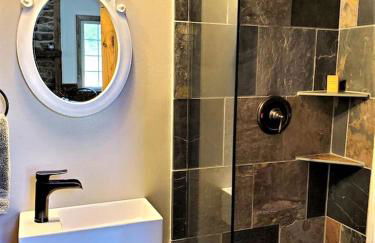 Historic Cabin near Luray Caverns Perfect for a Family Vacation in Virginia - Foto 5