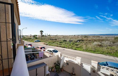 Spacious 3-Bed Apartment with Stunning Lake Views - Foto 10