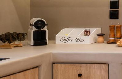 Rustic Boutique Apartment with Live Olive Tree & Private Parking - Photo 33