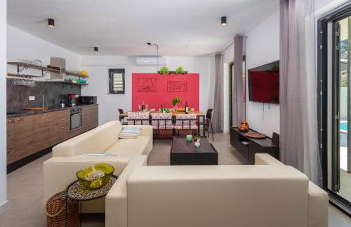 Awesome Home In Lukovo With Sauna - Foto 3