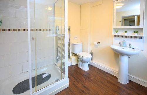 LLAREGGUB Amazing House In Afan Forest With Breath-Taking Views By STAE-Homes - Foto 20