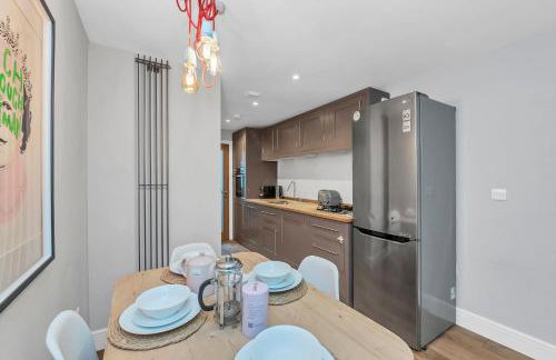 7D Albert St - sleeps 4 guests with parking on request - Foto 9