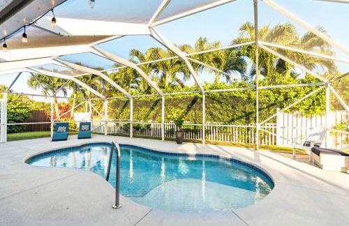 Heated PoolFire PitOutdoor KitchenCorn Hole - Foto 37