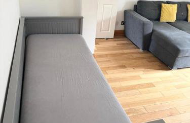 Beautiful 2 bedroom garden flat w/ free parking - Foto 11