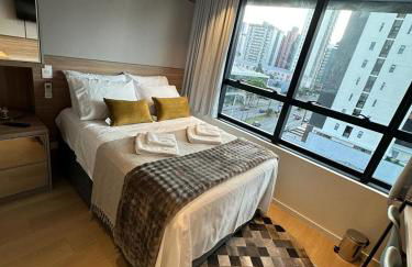 Studio perto Shopping Estação com Piscina interna aquecida, Academia e Terraço Lindo pôr do Sol - Foto 1