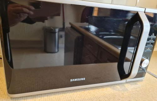 London Luxury 6 Bedroom Family House Sleeps 12 people Parking for 4 Cars Close to tube. - Foto 49