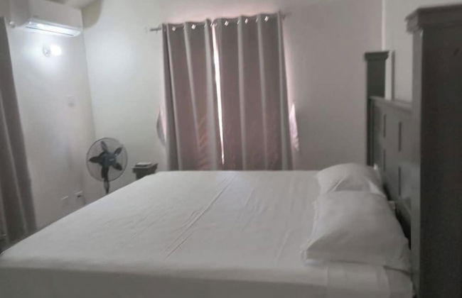 Beach-view 2 Bed Apartment Sleeps 4 - Free Parking - Foto 3