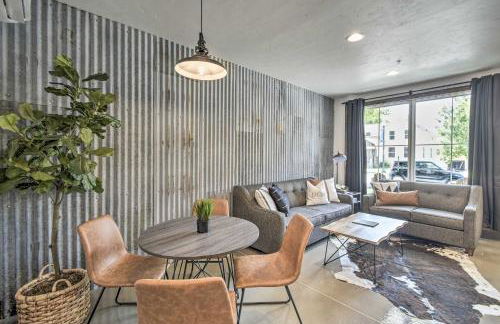 Elkhart Lake Townhome - 3 Mi to Road America! - Foto 5