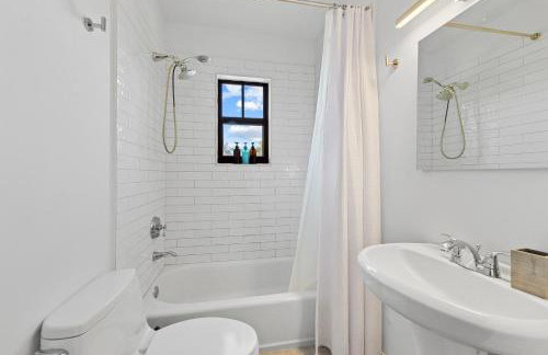 Sunny 4BR Getaway Pool & Private Guest Suite - Foto 41