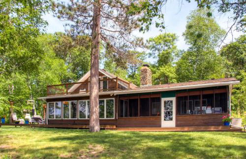 Lakefront Brainerd Cabin w Deck, Fire Pit - Photo 26
