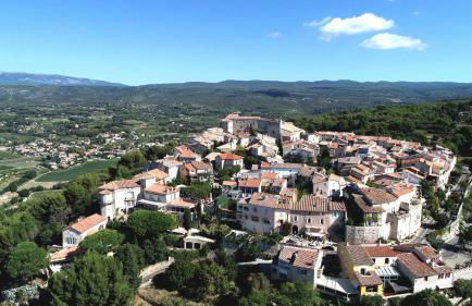 A l'ombre des Pins du Castellet - Foto 6