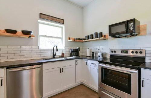 Table Rock Lakefront on 2 Acres with firepit - Foto 26