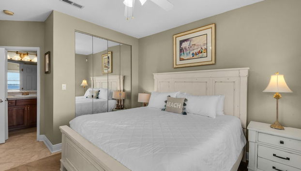 Baywatch C8 - Foto 2, Habitación