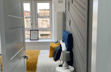 Cheerful 2 Bedroom Homely Apartment, Sleeps 4 Guest Comfy, 3x Double Bed, Parking, Free WiFi, Suitable For Business, Leisure Guest,Glasgow, Glasgow West End, Near City Centre, Perfect For Common Wealth Games 2026 - Foto 11