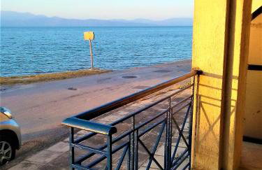 MODERN GROUND FLOOR APARTMENT ON the PEBBLES - Foto 39