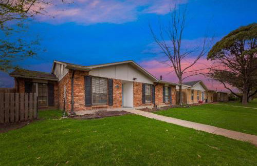 Cozy 5BR Pool House with Hot Tub Near The Lake - Foto 39