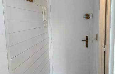 Studio Lumineux à 2 pas de la Rue de la Mer - Photo 15