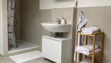 Luftige Dachwohnung mit besonderem Charme - Foto 3