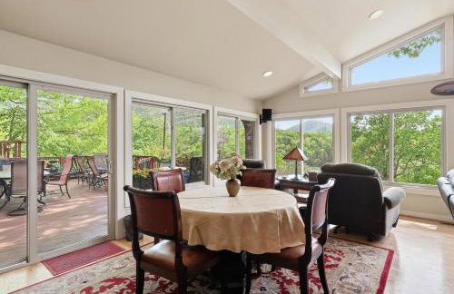 Lake Escape to an Elegant 4 Br Home 3 bath Home - Foto 13