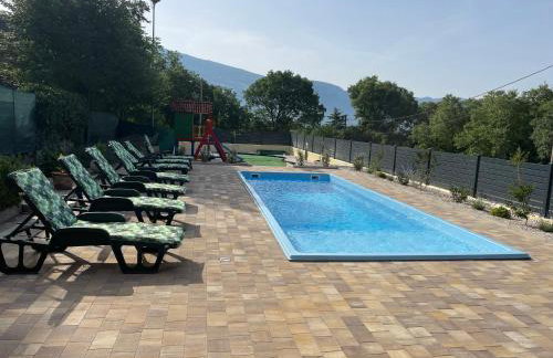 Holiday home in Šušnjevica with swimming pool - Photo 2