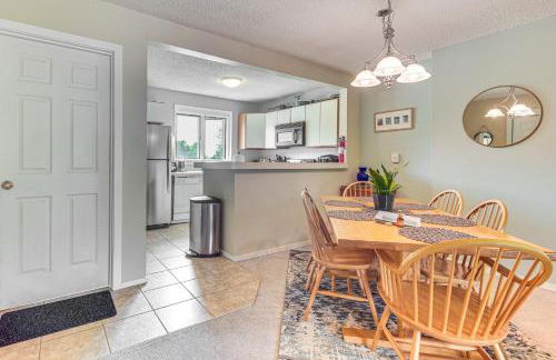 Walk to Bolton Valley Resort Condo with Mtn Views! - Foto 7