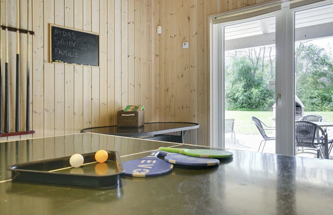 "Hughe" - 300m from the sea - Foto 16