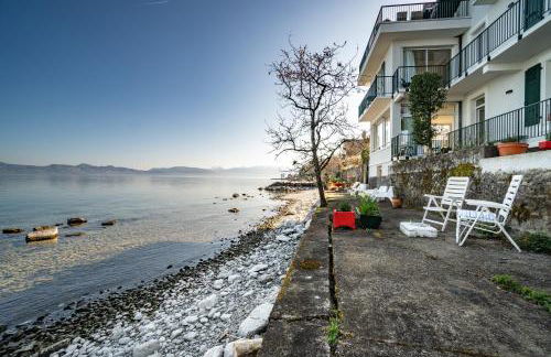 La Villa du Lac - Appartements de vacances - Les pieds dans l'eau - Foto 29