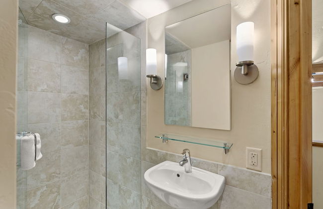 Fifth Avenue Condominiums by Frias - Foto 57