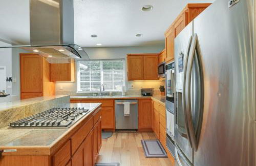 Near Dtwn Twain Harte Home with Furnished Deck! - Photo 9