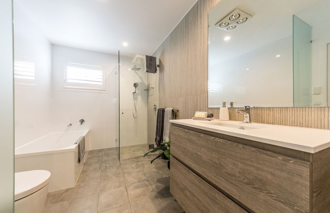 Sandcastle, 26a Winsor Street - Photo 13