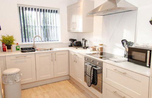 City Centre - FREE PARKING, BUSINESS STAYS, FAMILIES, RELOCATORS - Foto 7