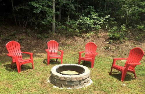 Beautiful Luxury Cabin Rental with Amazing Views next to the Tuckasegee River, NC - Foto 18