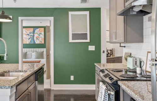 Reynoldstown Lux 2BR, Rooftop Deck, Near Beltline & Downtown, Free Parking - Foto 7